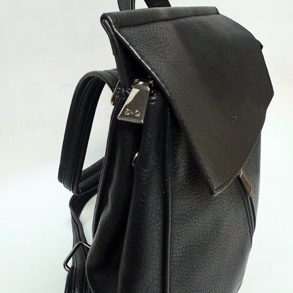S-Q Chloe Convertible Black Backpack made with Vegan Leather – NWT - Picture 8 of 15